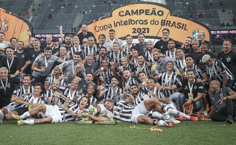 Elenco campeão da Copa do Brasil de 2021 pelo Atlético - (foto: Pedro Souza/Atlético)
