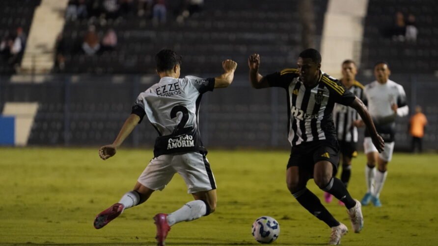 Atlético perdeu para o Corinthians no Brasileiro Sub-20 (foto: Divulgação/Atlético)