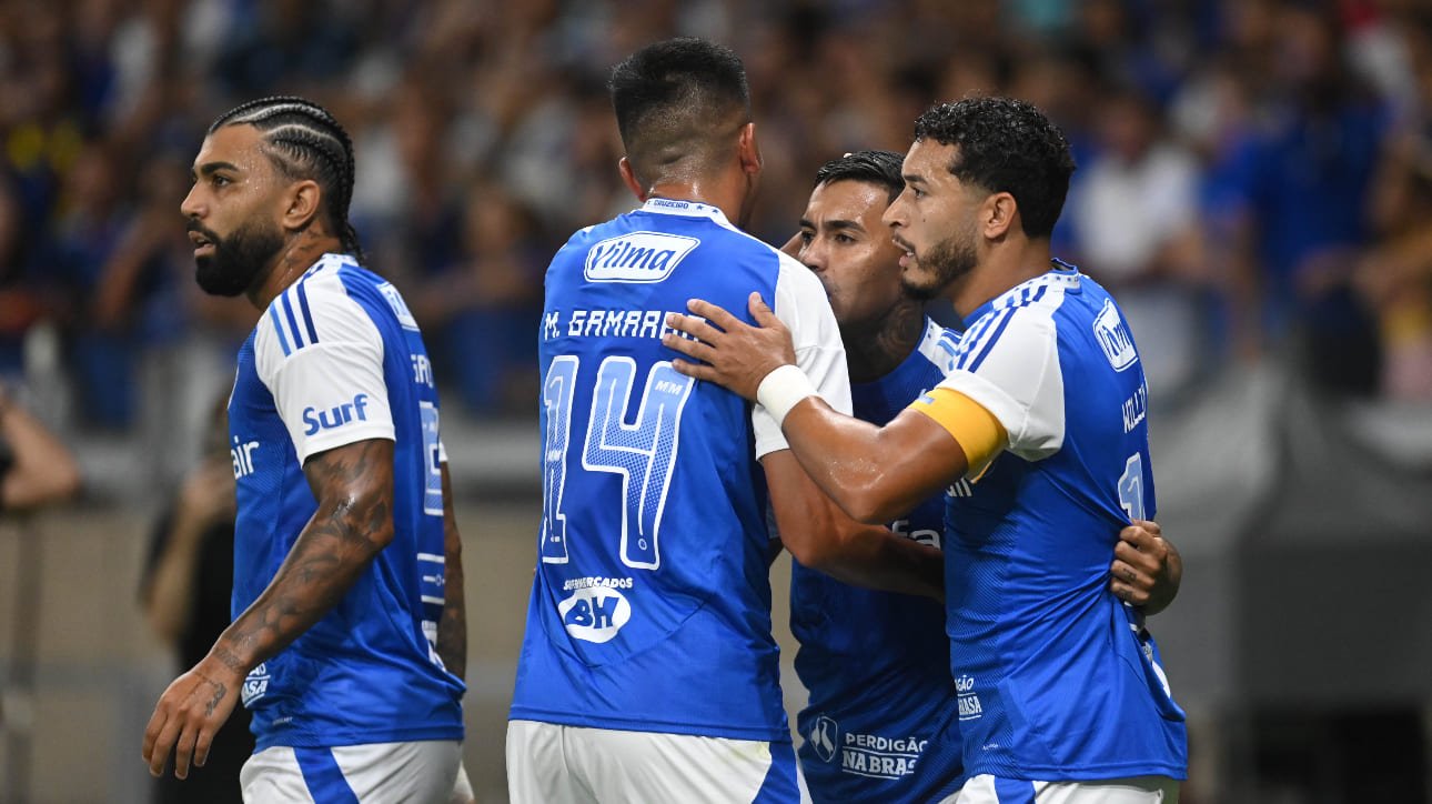 Jogadores do Cruzeiro comemorando gol no Mineirão (foto: Leandro Couri/EM/D.A Press)