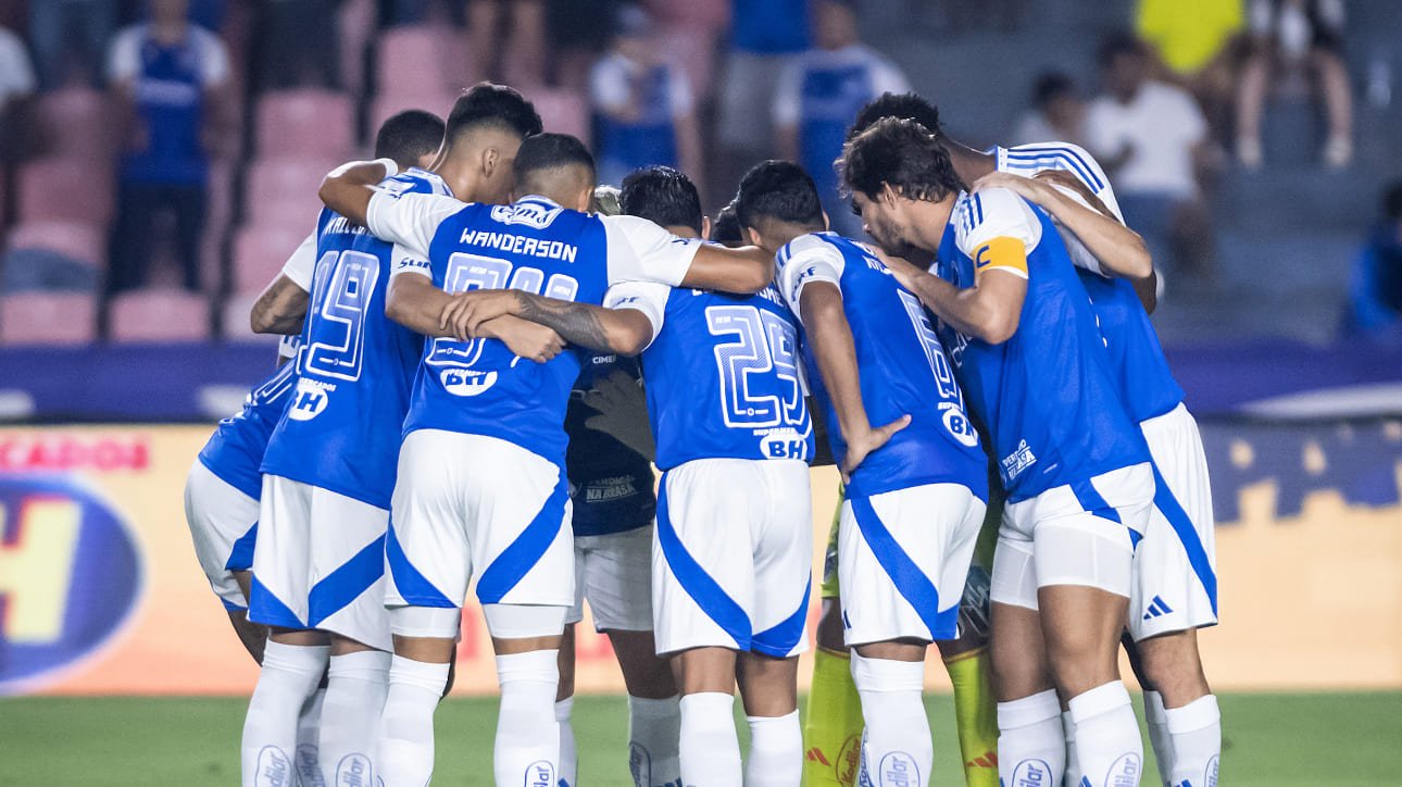 Cruzeiro e Vasco se enfrentaram no Parque do Sabiá, em Uberlândia, pela sexta rodada do Campeonato Brasileiro (foto: Gustavo Aleixo/Cruzeiro)