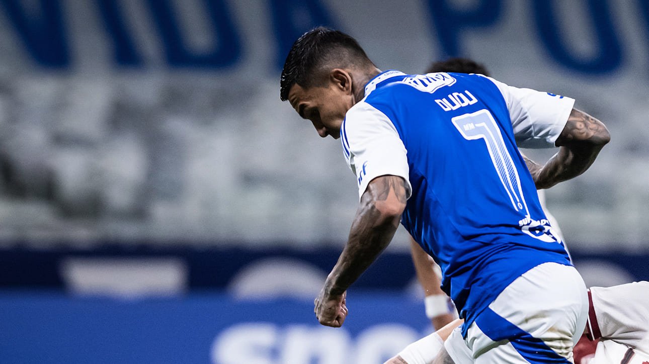 Dudu, atacante do Cruzeiro, durante jogo com Mushuc Runa (foto: Gustavo Aleixo/Cruzeiro)
