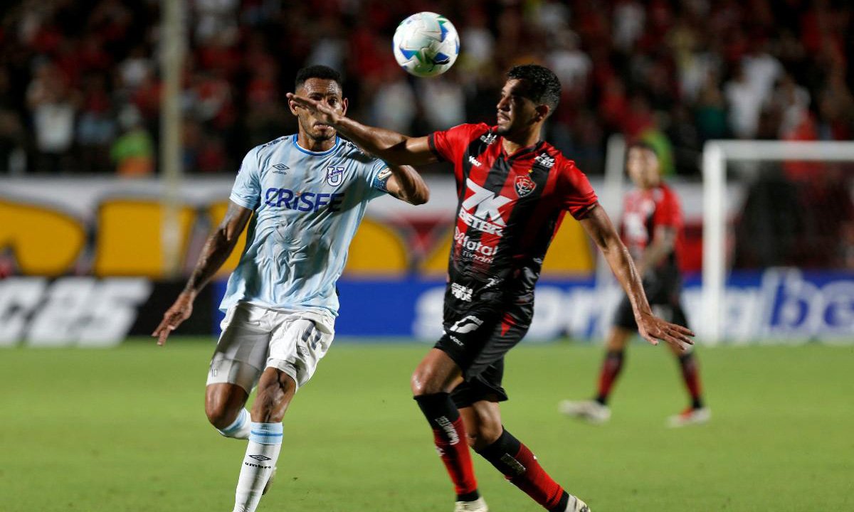 Vitória empatou com a Universidad Católica (foto: Felipe Oliveira / AFP)