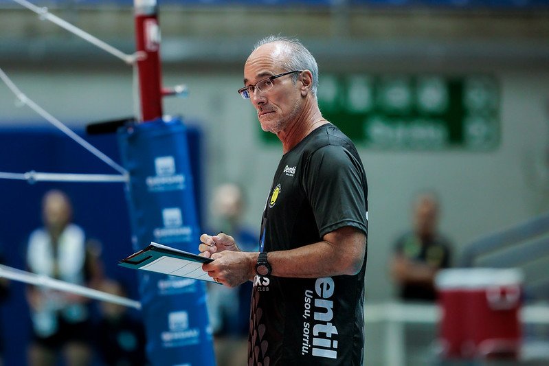 Marcos Miranda no comando do Praia Clube (foto: Hedgard Moraes/Minas Tênis Clube)