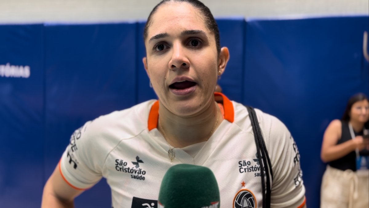 Natália em entrevista exclusiva ao No Ataque após derrota do Osasco para o Minas, na Superliga Feminina de Vôlei (foto: Pedro Bueno/EM/D.A Press)