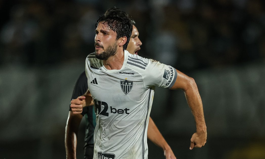 Rabello em ação durante Maringá x Atlético (foto: Pedro Souza/Atlético)
