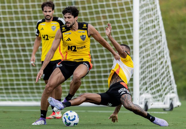 Igor Rabello, zagueiro do Atlético, em treino na Cidade do Galo (foto: Pedro Souza / Atlético)