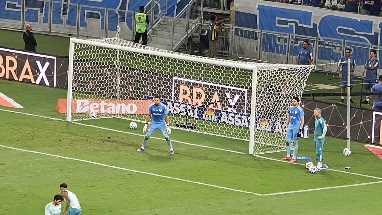 Nova rede do Mineirão - (foto: João Victor Pena/EM/DA Press)
