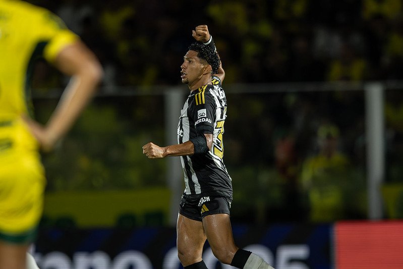 Rony comemora gol do Atlético contra o Mirassol (foto: Pedro Souza/Atlético)