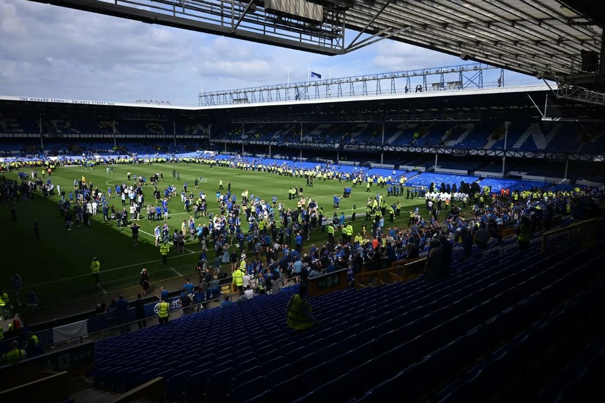 Torcedores do Everton (foto: Paul ELLIS / AFP)