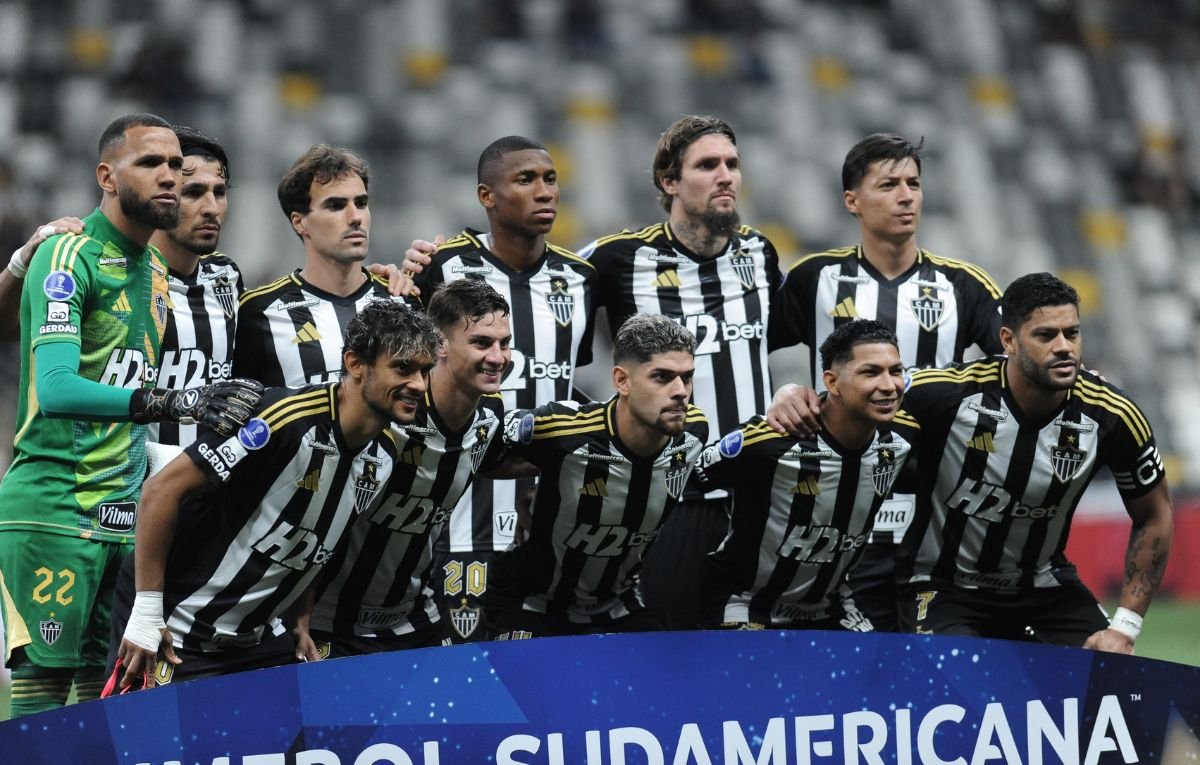 Time titular do Atlético na partida contra o Cienciano, pela Sul-Americana - (foto: Alexandre Guzanshei/EM/D.A. Press.)