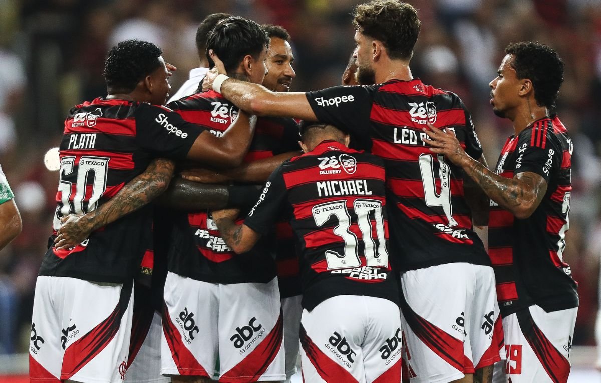 Jogadores do Flamengo comemoram gol (foto: Gilvan de Souza/Flamengo)