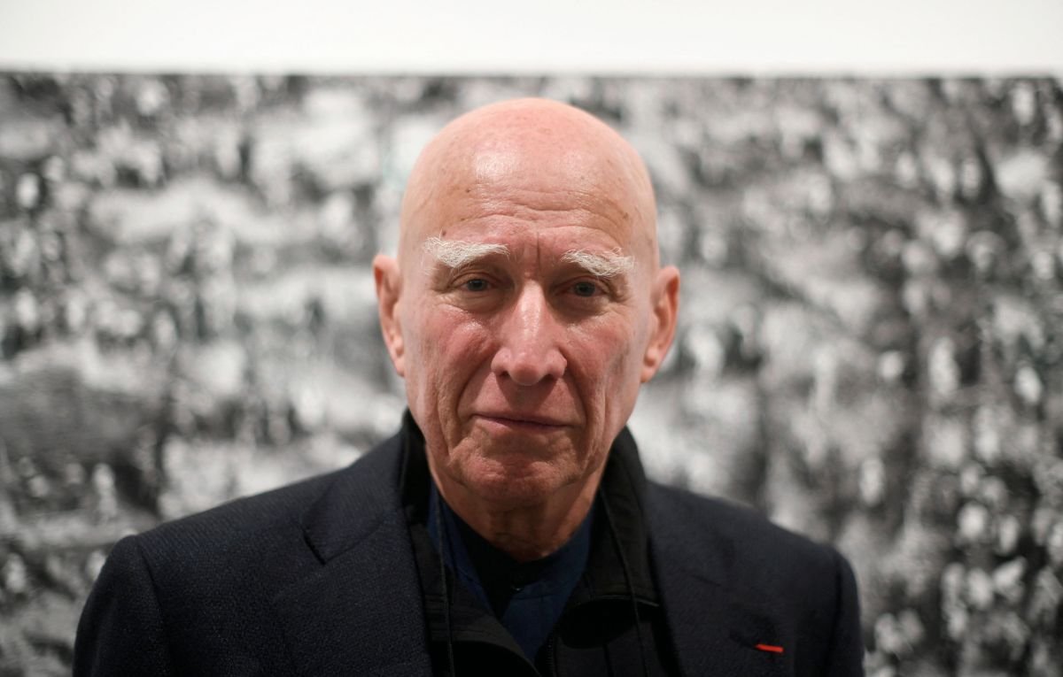 O fotógrafo mineiro Sebastião Salgado morreu nesta sexta-feira (23/5) (foto: INA FASSBENDER / AFP)