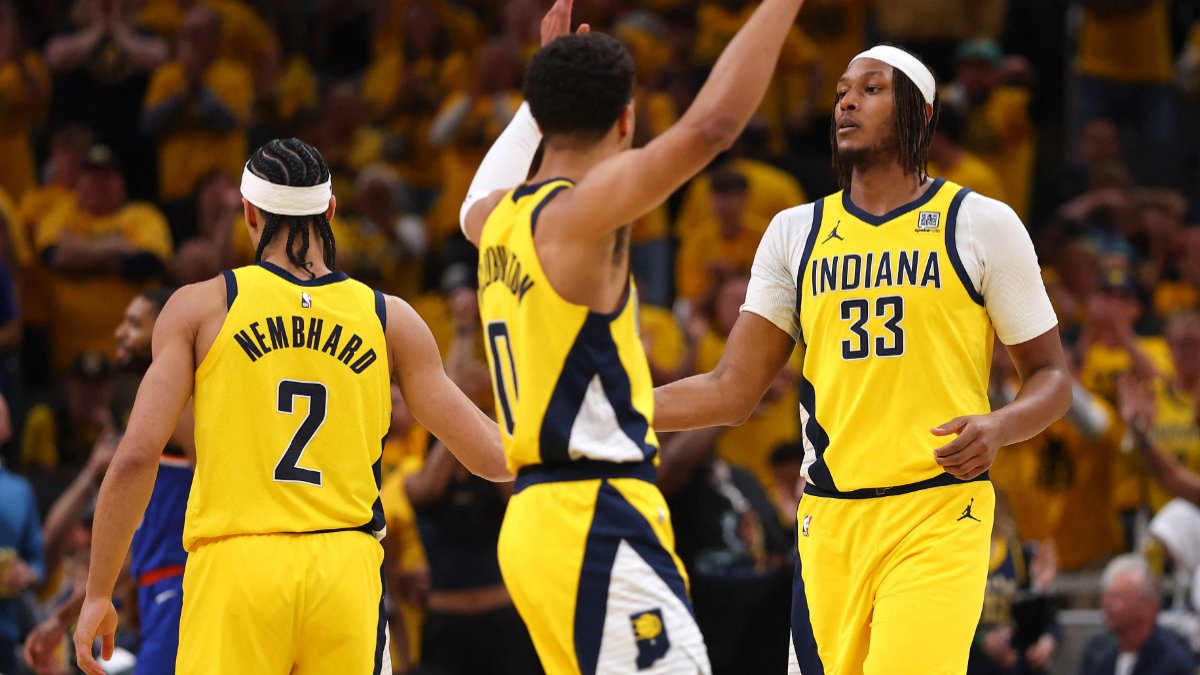 Jogadores do Indiana Pacers comemorando vitória sobre o New York Knicks (foto: Gregory Shamus / GETTY IMAGES NORTH AMERICA / Getty Images via AFP)