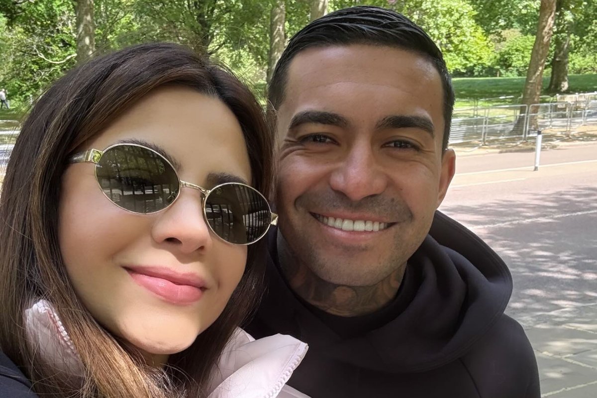 Paula Caroline e Dudu em passeio na Inglaterra (foto: Reprodução Instagram de Paula Caroline)