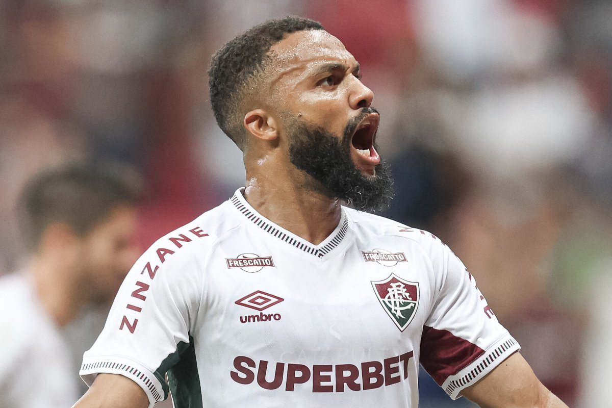 Samuel Xavier comemora gol pelo Fluminense (foto: MARCELO GONÇALVES / FLUMINENSE)