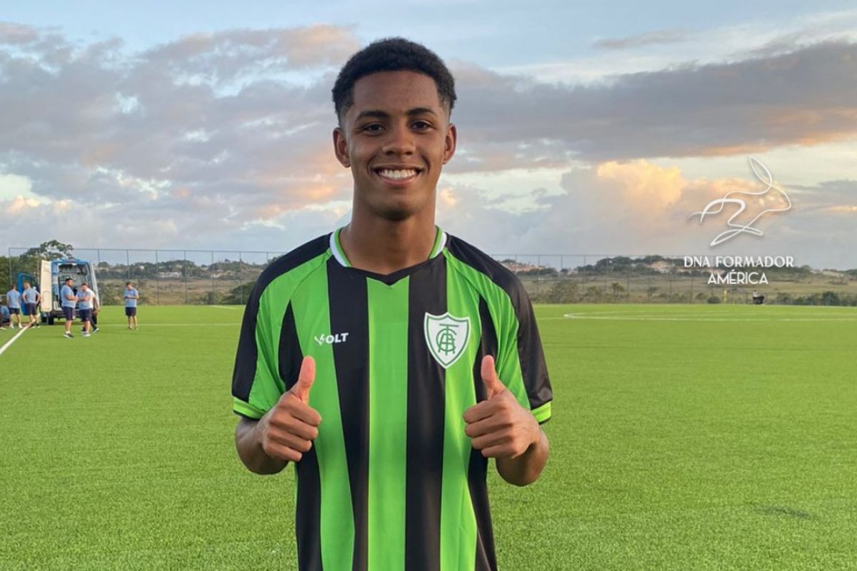 Kaique Zizero, atacante da base do América (foto: Divulgação/América)