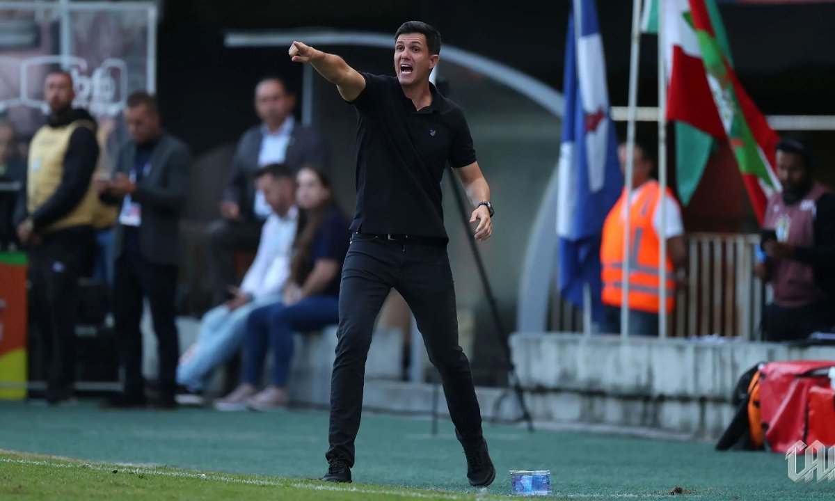 Athletico-PR demitiu Maurício Barbieri (foto: Divulgação/Athletico-PR)