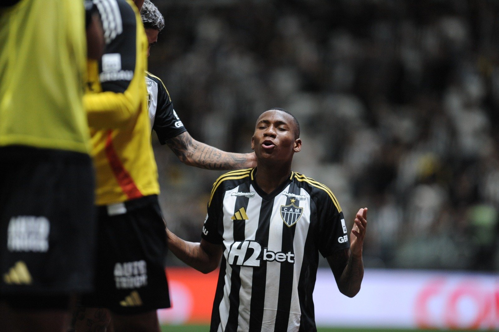 Patrick se emocionou ao marcar primeiro gol como profissional - (foto: Alexandre Guzanshe/EM/D.A. Press)