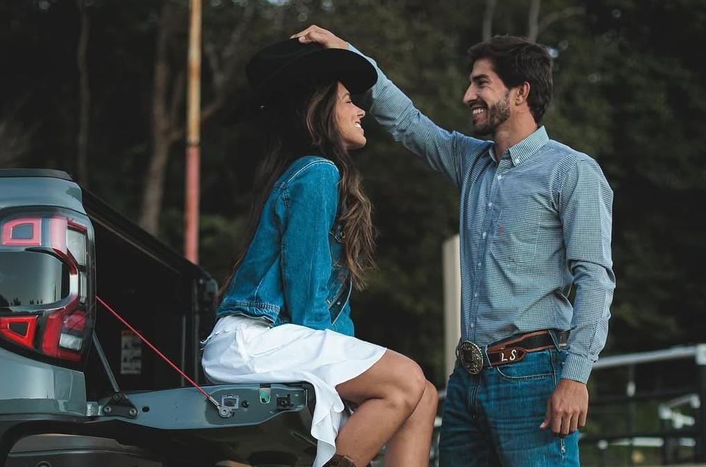 Lucas Silva ao lado da namorada, a médica Bianca Martins (foto: Reprodução/Instagram/16lucassilva)