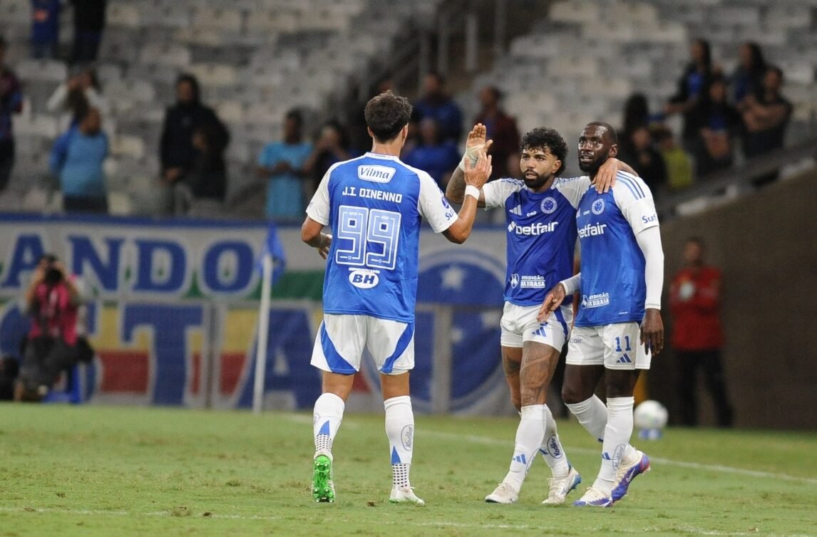 Gabigol comemora gol pelo Cruzeiro (foto: Alexandre Guzanshe/EM/D.A Press)