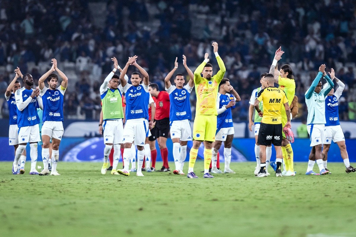 Cruzeiro em campo no Mineirão (foto: Gustavo Aleixo/Cruzeiro)