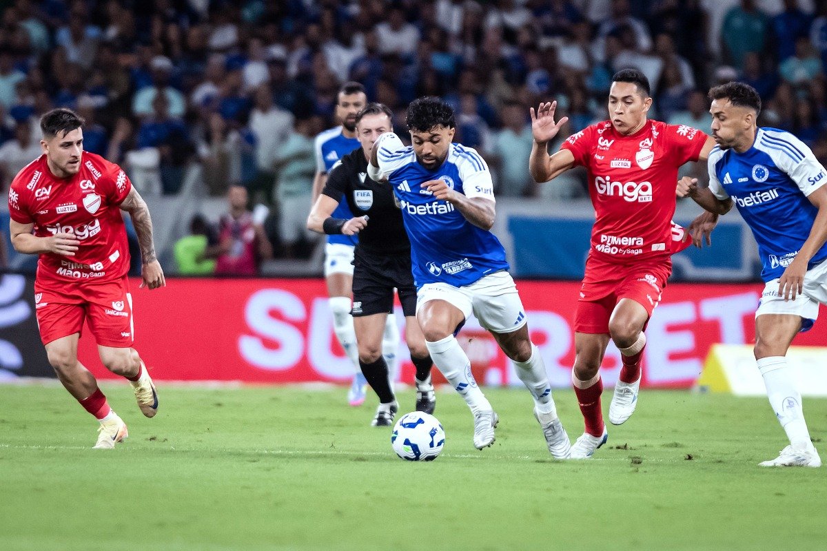 Partida entre Cruzeiro e Vila Nova (foto: Gustavo Aleixo/Cruzeiro)