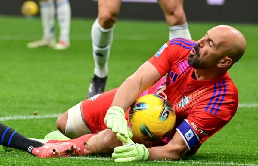 Campeão do mundo é expulso no último jogo da carreira