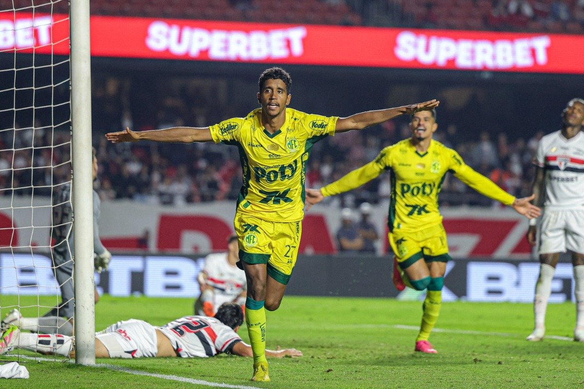 Gabriel, do Mirassol, comemora gol contra o São Paulo (foto: JP Pinheiro/Agência Mirassol)