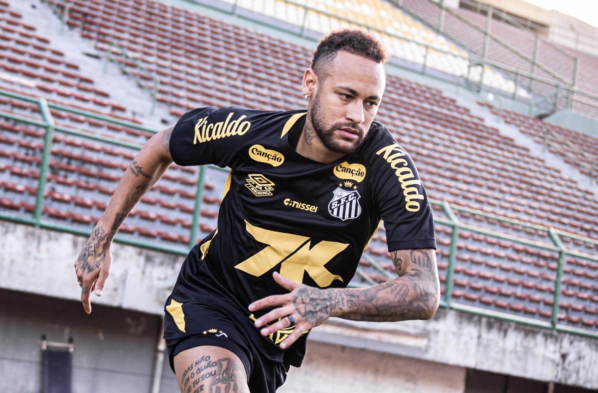Neymar durante treino do Santos (foto: Raul Baretta/ Santos)