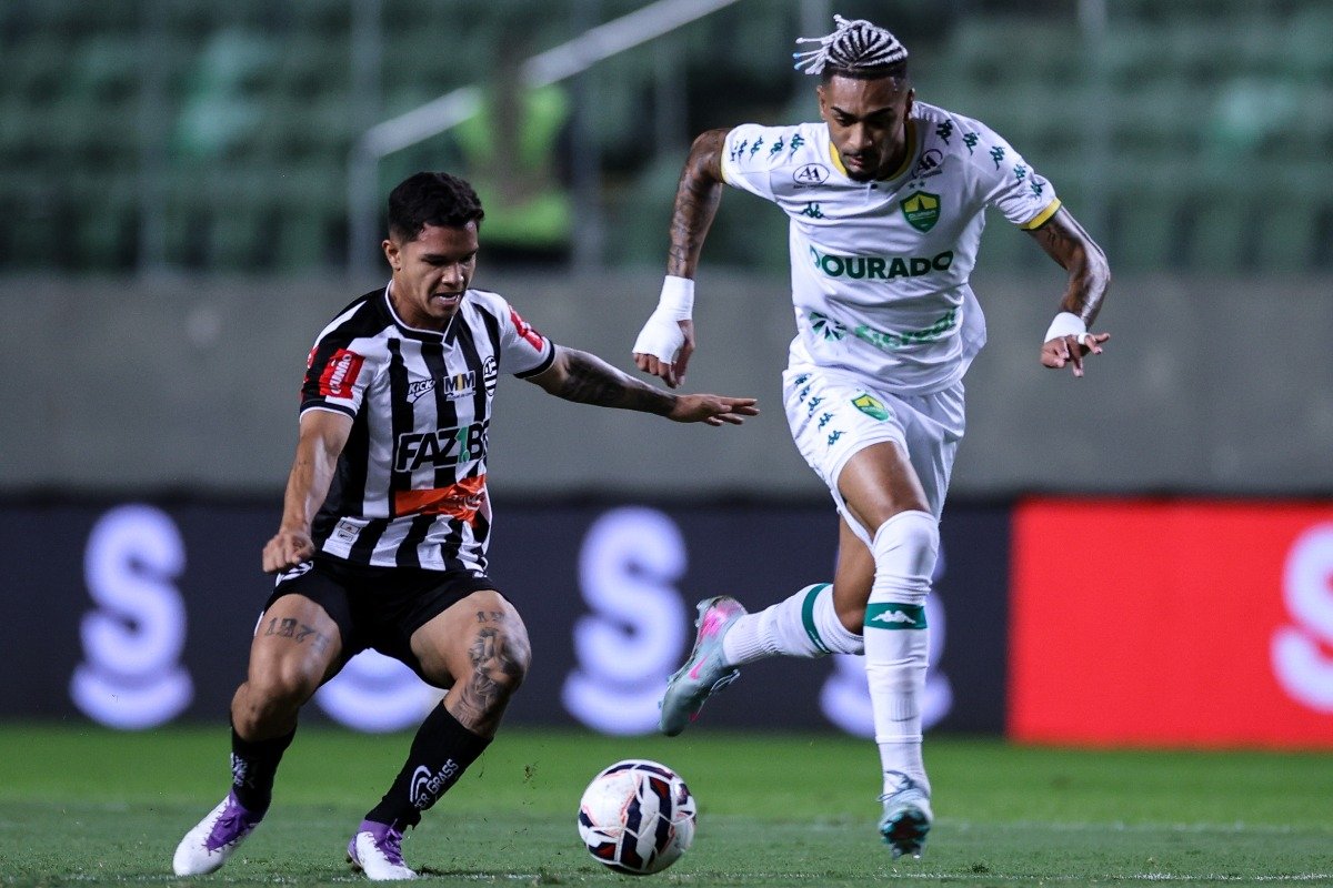Lance do jogo entre Athletic e Cuiabá pela Série B (foto: Divulgação/Asscom Dourado)