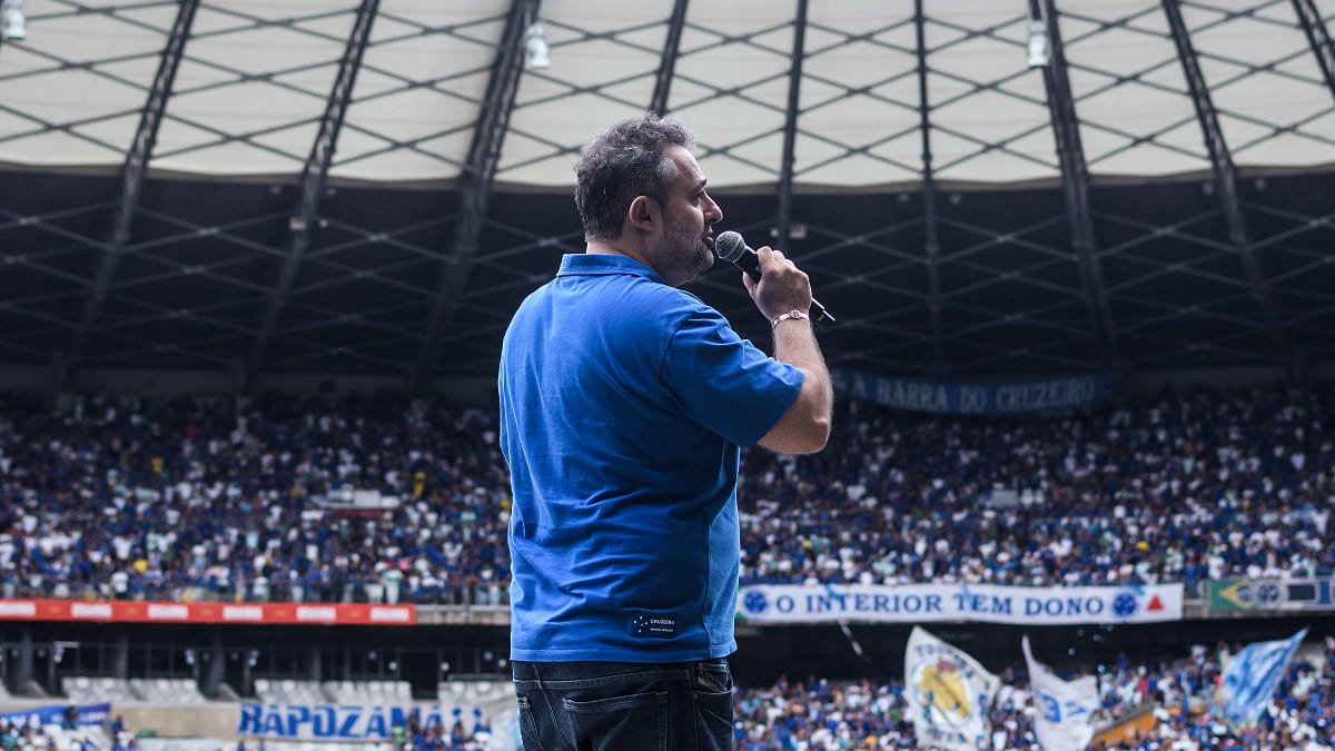 Alexandre Mattos, CEO de futebol do Cruzeiro, no Mineirão (foto: Gustavo Aleixo/Cruzeiro)