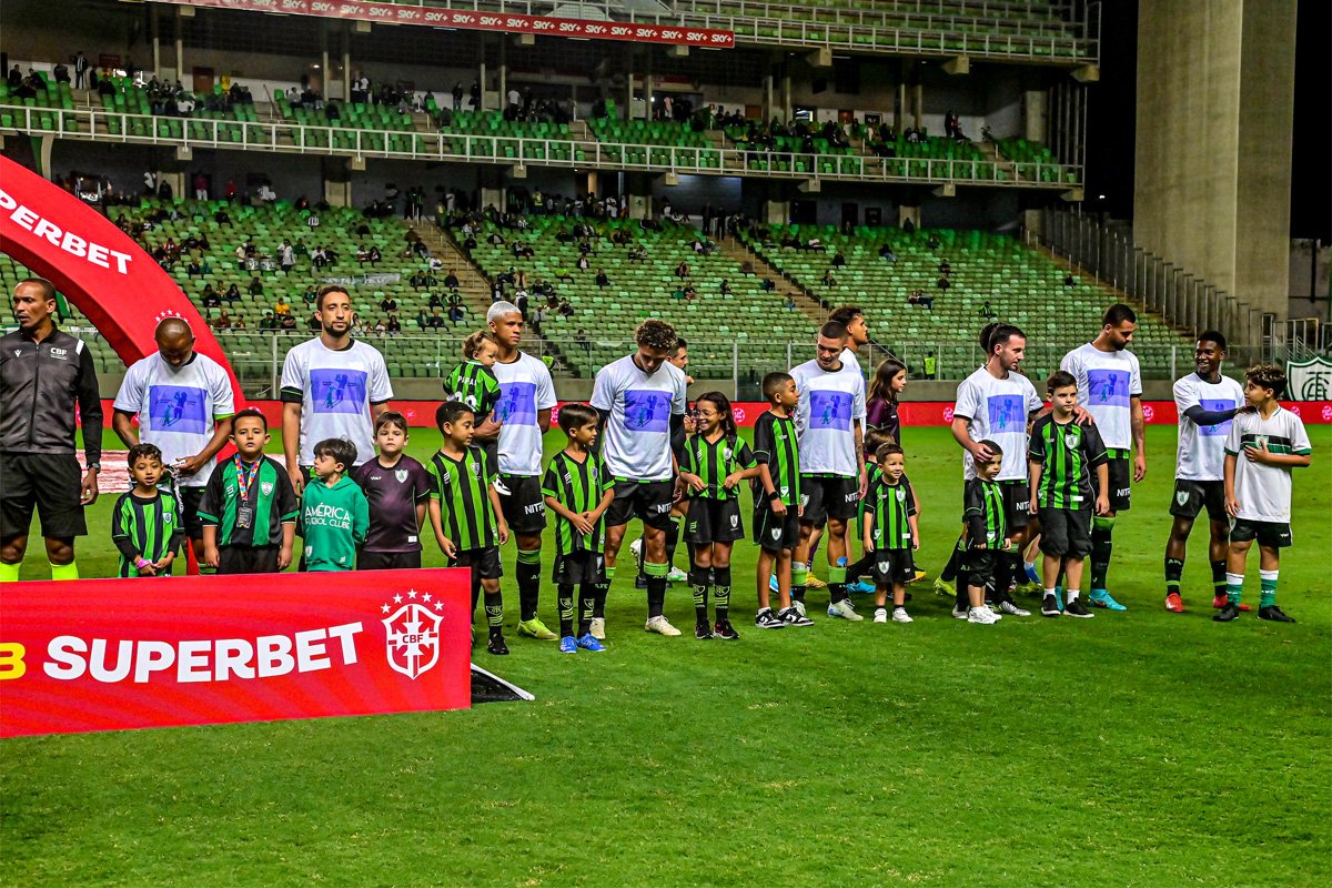 América enfrentou o Atlético-GO (foto: Mourão Panda / América)