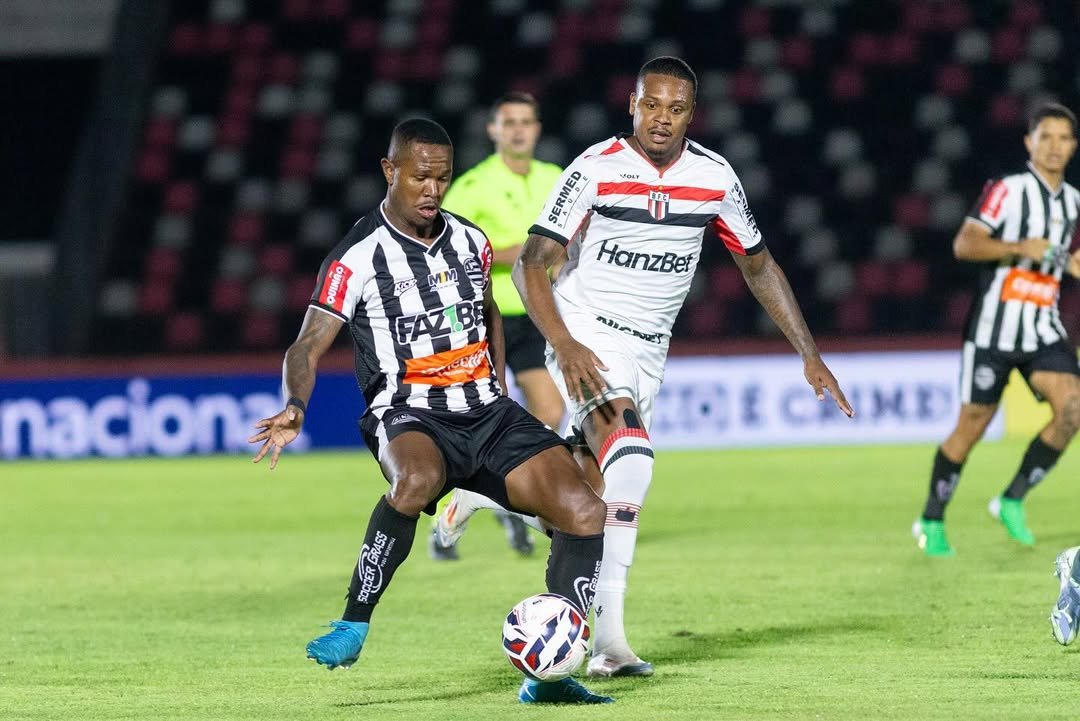 Athletic goleou Botafogo-SP na Série B (foto: Divulgação/Athletic)