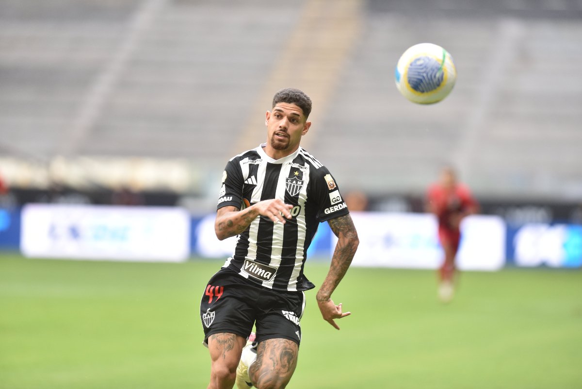 Rubens em ação pelo Atlético no último jogo sem público na Arena MRV (foto: Ramon Lisboa/EM/D.A. Press)