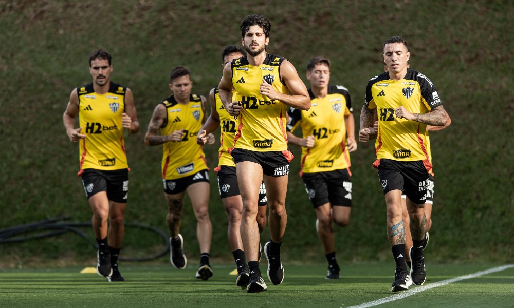 Jogadores do Atlético durante treino na Cidade do Galo (foto: Pedro Souza/Atlético)