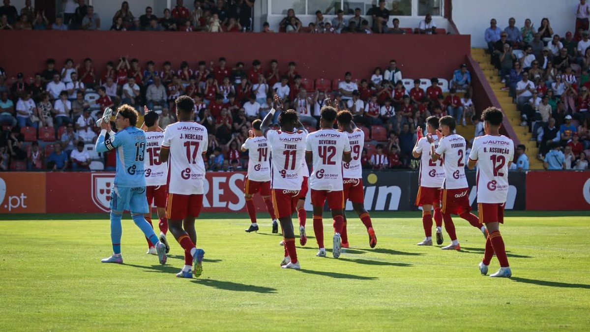 AVS luta contra o rebaixamento no Campeonato Português (foto: Divulgação/AVS)