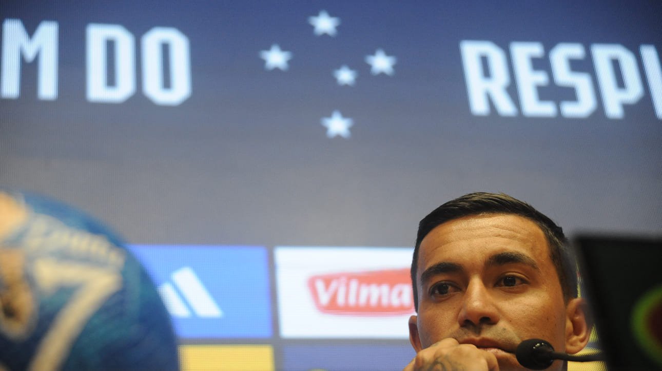 Dudu, ex-atacante do Cruzeiro, em entrevista coletiva (foto: Alexandre Guzanshe/EM/D.A. Press)