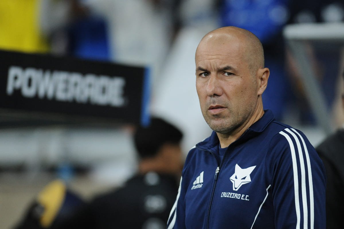 Leonardo Jardim, técnico do Cruzeiro (foto: Alexandre Guzanshei/EM/D.A. Press)