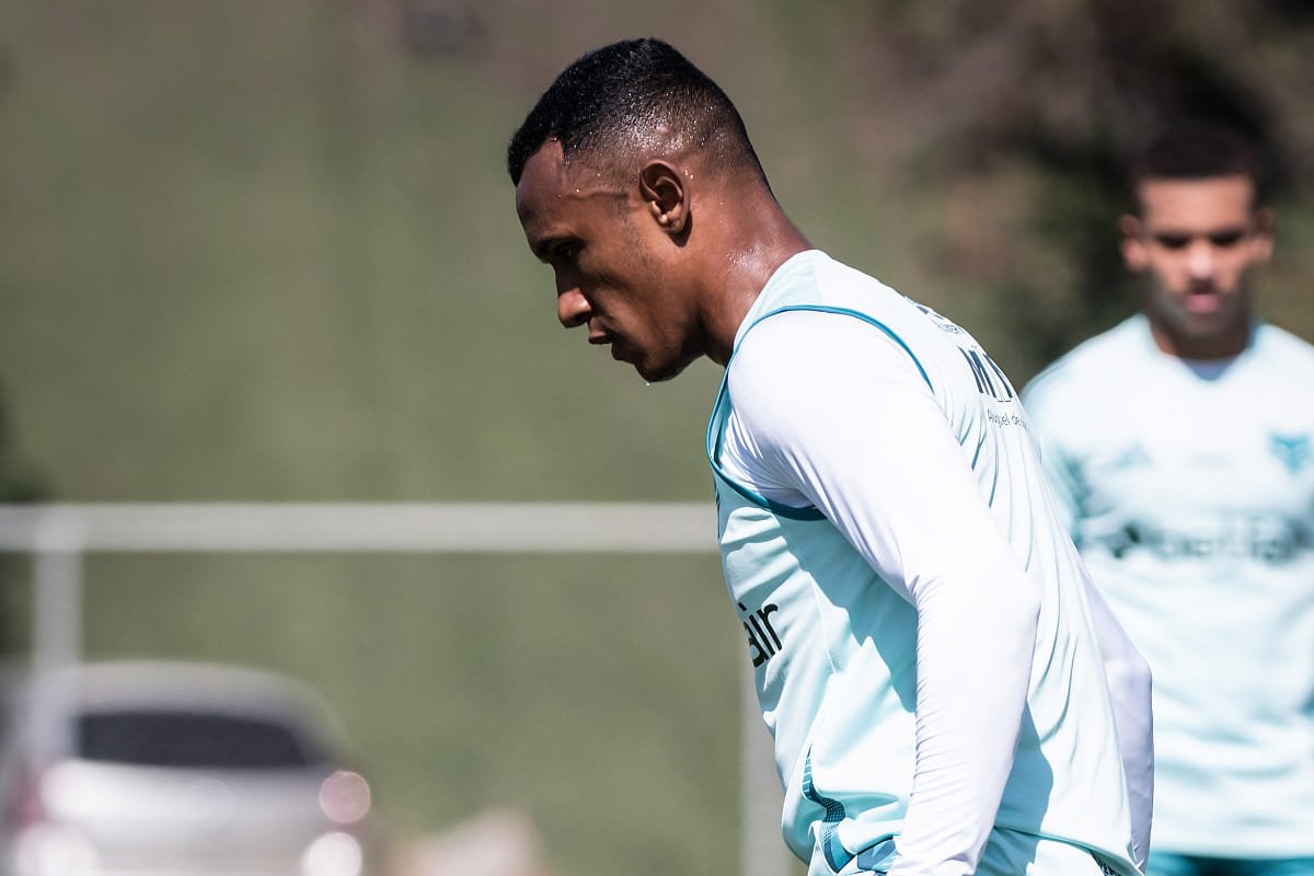 Marquinhos, atacante do Cruzeiro, em treinamento na Toca da Raposa 2 (foto: Gustavo Aleixo/Cruzeiro)