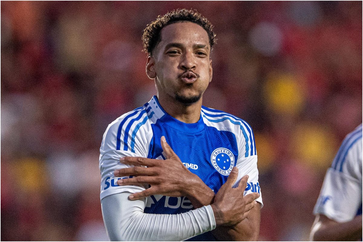 Matheus Pereira, meio-campista do Cruzeiro, comemorando gol (foto: Rafael Vieira)