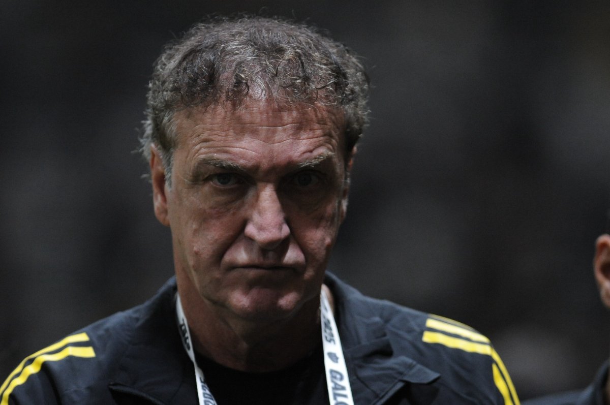 Cuca durante jogo do Atlético na Arena MRV (foto: Alexandre Guzanshe/EM/DA.Press)