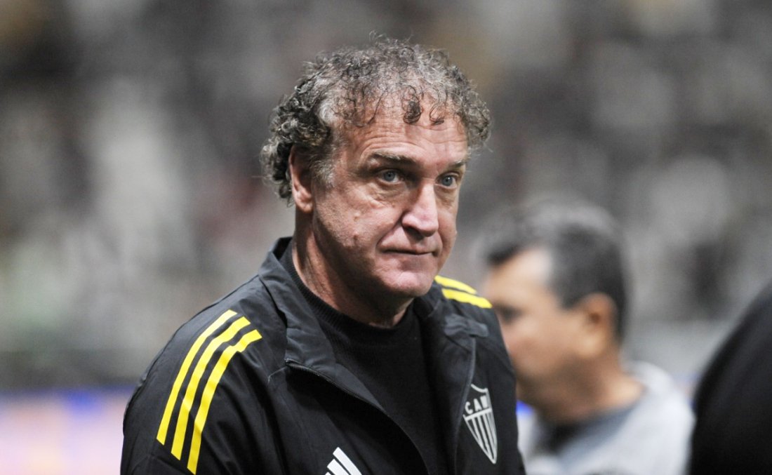 Cuca, técnico do Atlético, antes de duelo contra o Maringá pela Copa do Brasil, na Arena MRV (foto: Alexandre Guzanshe/EM/D.A. Press)