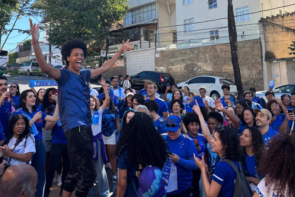 Concentração da Desorganizada Cabulosa antes da saída da caravana