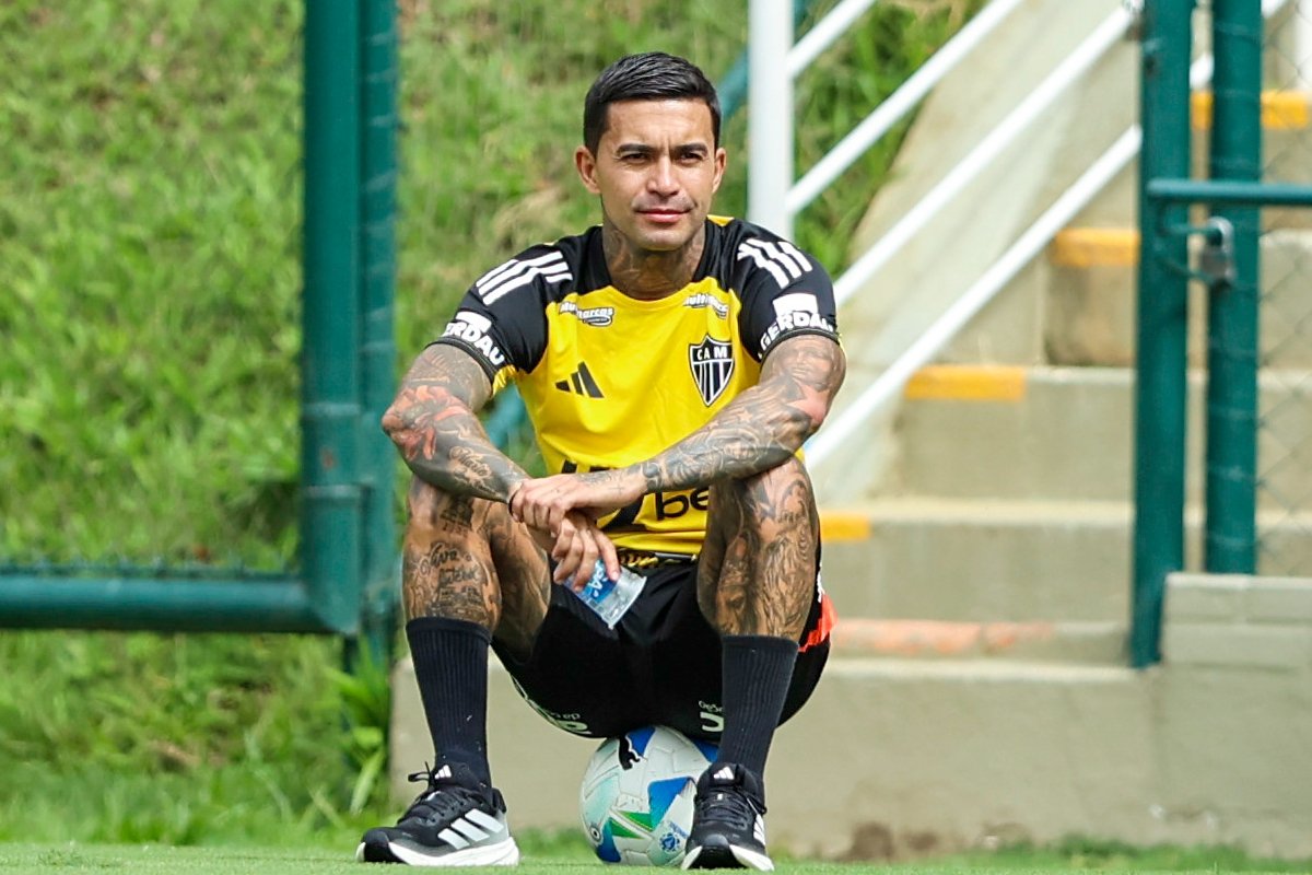 Dudu em treino do Atlético na Cidade do Galo - (foto: Pedro Souza/Atlético)