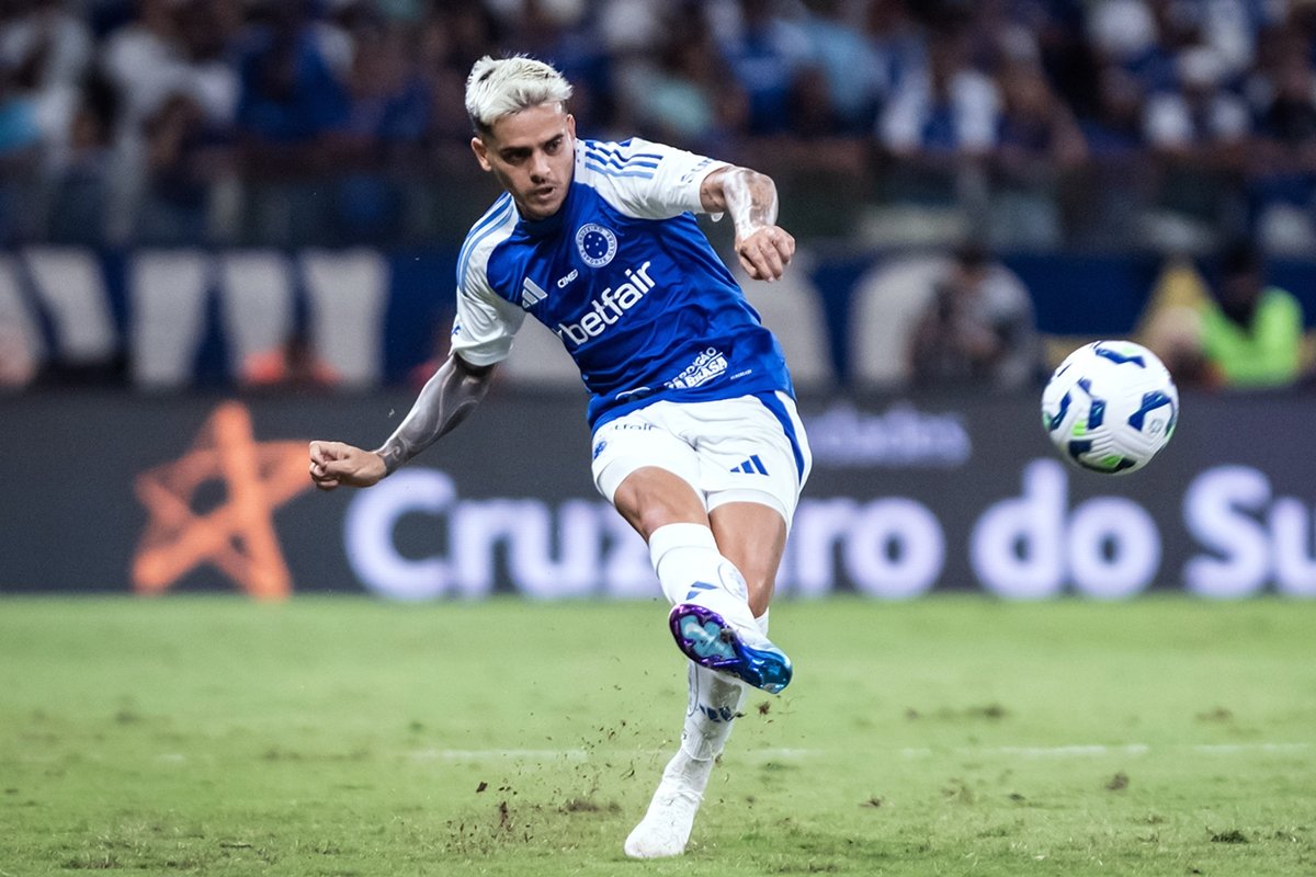 Fagner, ala do Cruzeiro (foto: Gustavo Aleixo/Cruzeiro)