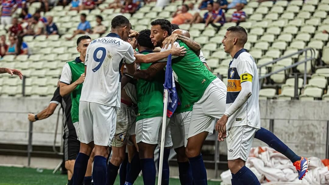 Algoz do Fortaleza, Retrô comemora gol na Copa do Brasil (foto: Divulgação/Retrô)