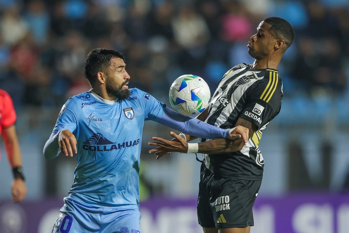 Júnior Santos atuou por mais de 50 minutos em Deportes Iquique 3 x 2 Atlético (foto: Pedro Souza/Atlético)
