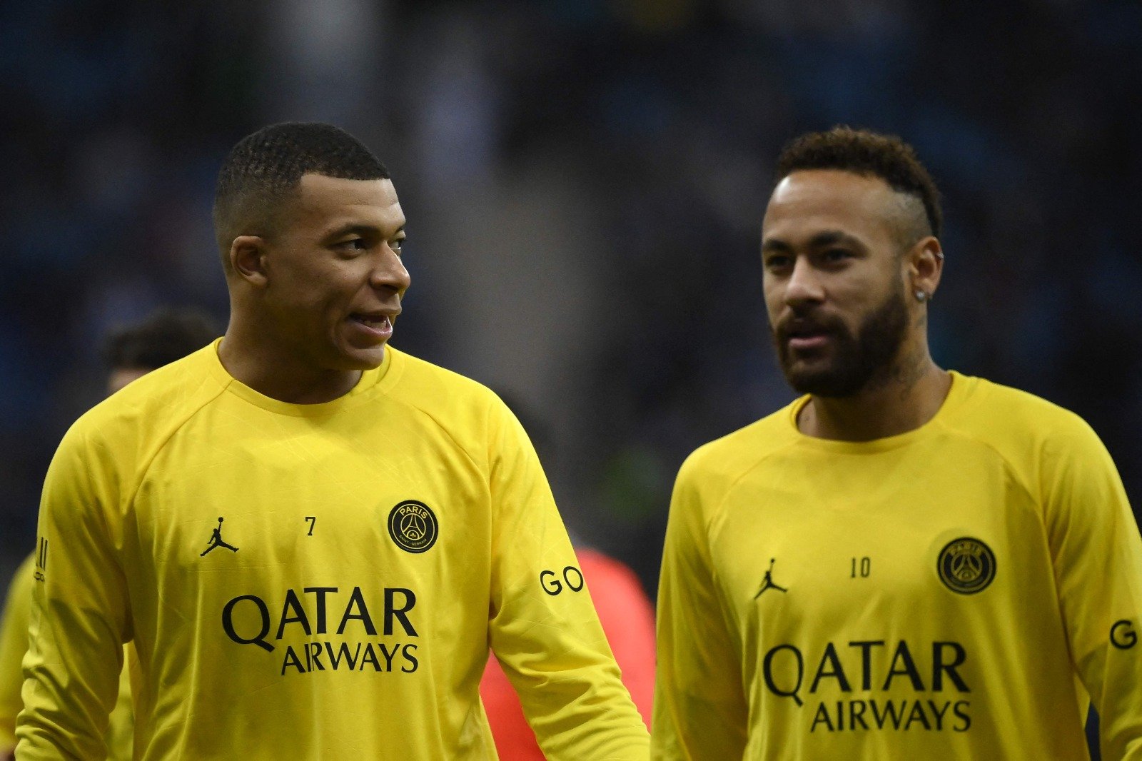 Mbappé e Neymar no PSG (foto: Franck Fife/AFP)