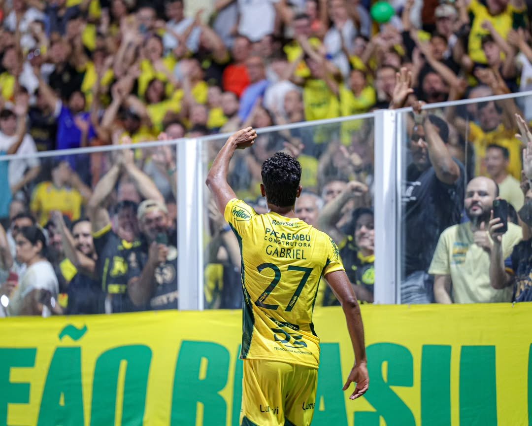 Gabriel comemora gol pelo Mirassol contra o Corinthians (foto: JP Pinheiro/Agência Mirassol)