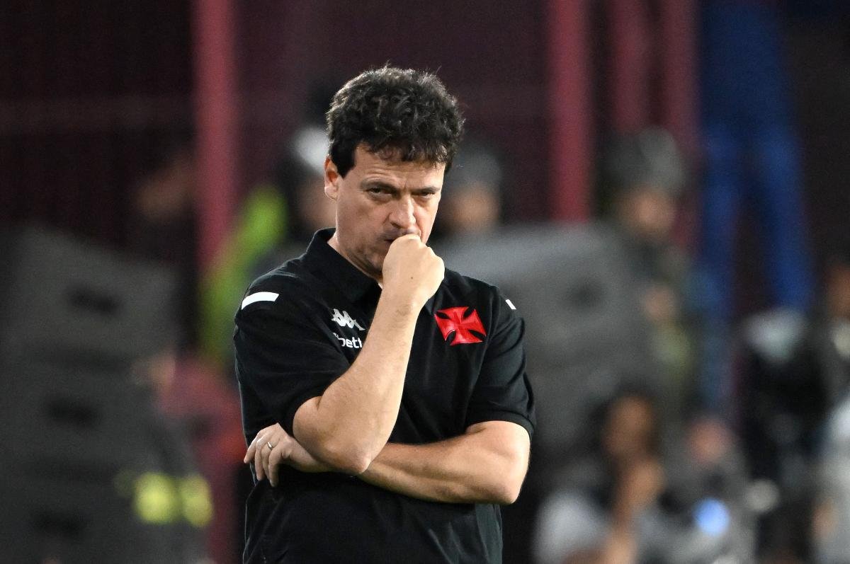 Fernando Diniz, técnico do Vasco (foto: Luis ROBAYO / AFP)